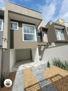 Sobrado com 3 Quartos à venda, 112m² no Itacolomi, Balneário Piçarras
