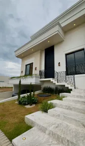 Casa de Condomínio com 4 Quartos à venda, 374m² no Condomínio Florais Itália, Cuiabá