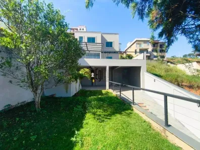 Casa de Condomínio com 3 Quartos à venda, 202m² no São Pedro, Juiz de Fora