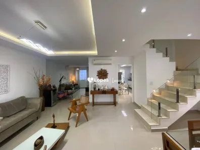 Casa de Condomínio com 4 Quartos à venda, 270m² no Recreio dos Bandeirantes, Rio de Janeiro