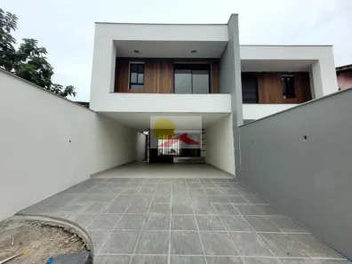 Sobrado com 3 Quartos à venda, 185m² no Saguaçu, Joinville