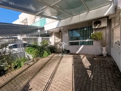 Casa com 2 Quartos à venda, 81m² no Niterói, Canoas
