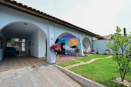 Casa com 3 Quartos à venda, 165m² no Bal Stella Maris, Peruíbe