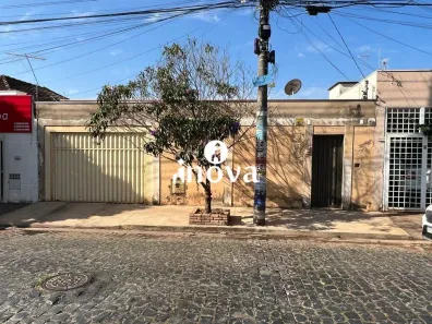 Casa com 5 Quartos à venda, 232m² no Mercês, Uberaba