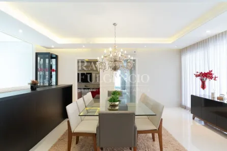 Sobrado com 4 Quartos à venda, 632m² no Esperança, Londrina