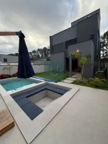 Casa de Condomínio com 3 Quartos à venda, 300m² no Jardim São Pedro, Mogi das Cruzes
