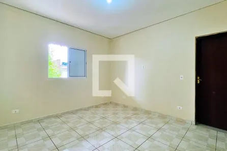 Casa com 1 Quarto para alugar, 40m² no Jardim Presidente Dutra, Guarulhos