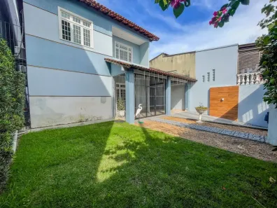 Casa com 4 Quartos à venda, 200m² no Flores, Manaus
