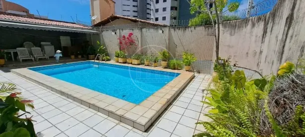 Casa com 4 Quartos para alugar, 550m² no Tirol, Natal