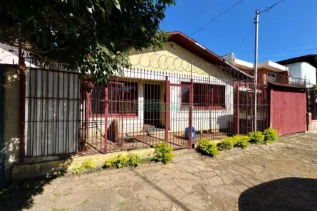 Casa com 3 Quartos para alugar, 314m² no Cinqüentenário, Caxias do Sul