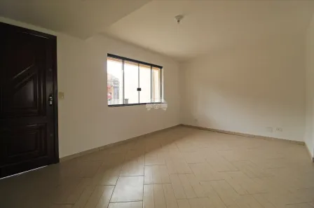 Sobrado com 4 Quartos à venda, 197m² no Sítio Cercado, Curitiba