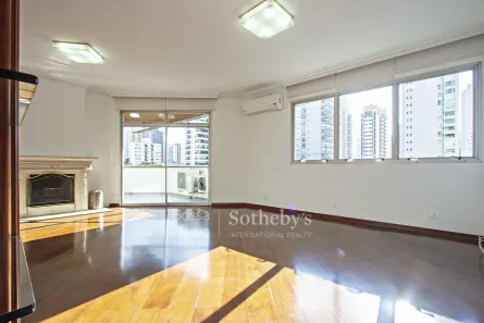 Apartamento com 3 Quartos à venda, 244m² no Vila Uberabinha, São Paulo