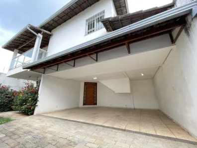 Casa com 3 Quartos à venda, 280m² no Ingá, Betim