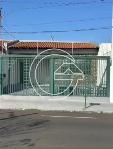 Imóvel Comercial com 3 Quartos para alugar, 120m² no Centro, Marília
