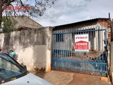 Casa com 2 Quartos à venda, 60m² no Jardim Kase, Londrina