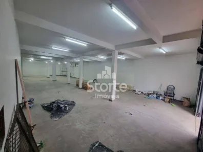 Ponto Comercial para alugar, 250m² no Segismundo Pereira, Uberlândia