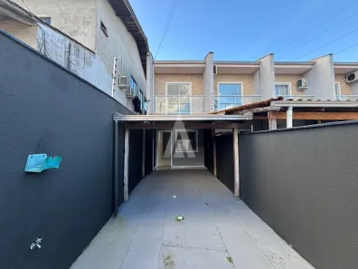 Sobrado com 2 Quartos à venda, 71m² no Aventureiro, Joinville