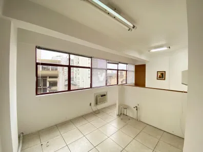 Sala Comercial com 1 Quarto à venda, 46m² no Centro, Santa Maria