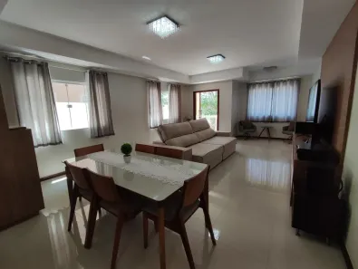 Casa de Condomínio com 3 Quartos à venda, 140m² no Granja dos Cavaleiros, Macaé