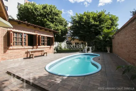 Casa com 2 Quartos à venda, 200m² no Camaquã, Porto Alegre