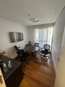 Sala Comercial para alugar, 195m² no Indianópolis, São Paulo
