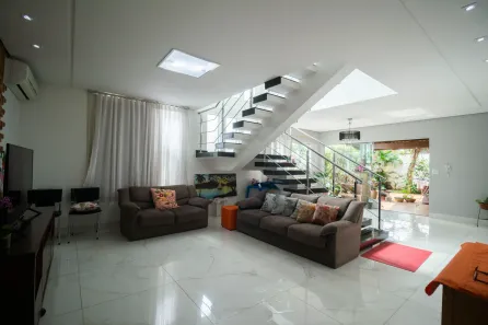 Casa de Condomínio com 4 Quartos à venda, 258m² no Loteamento Portal do Sol II, Goiânia