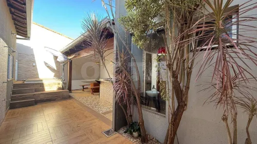 Casa com 3 Quartos à venda, 170m² no Alto Umuarama, Uberlândia