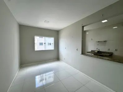 Apartamento com 2 Quartos para alugar, 66m² no Sacramenta, Belém