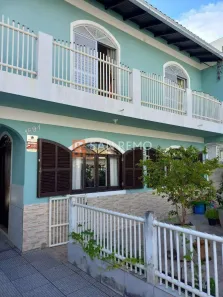 Casa com 5 Quartos para alugar, 218m² no Campinas, São José
