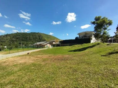 Lote/Terreno à venda, 498m² no Vargem Grande, Teresópolis