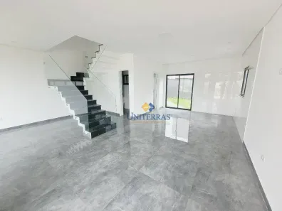 Sobrado com 3 Quartos à venda, 107m² no Guaraituba, Colombo