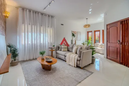 Casa com 7 Quartos à venda, 358m² no Parque Brasil, Jacareí