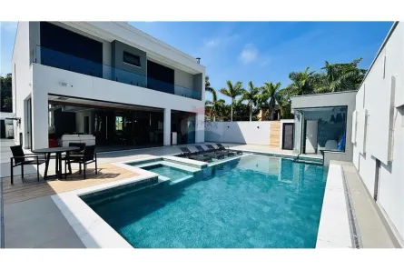 Casa de Condomínio com 5 Quartos à venda, 399m² no Jardim Acapulco, Guarujá