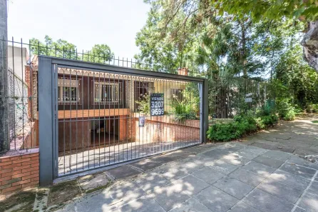 Casa com 3 Quartos à venda, 300m² no Boa Vista, Porto Alegre