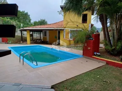 Fazenda/Sítio com 3 Quartos à venda, 258m² no Canjica (Terra Preta), Mairiporã
