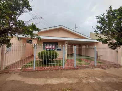 Casa com 3 Quartos para alugar, 178m² no Jardim Bela Vista, Cosmópolis