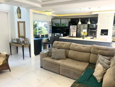 Casa com 3 Quartos à venda, 302m² no Rio Tavares, Florianópolis