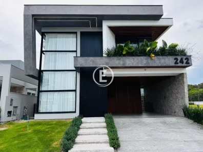 Casa com 3 Quartos à venda, 273m² no Pedra Branca, Palhoça