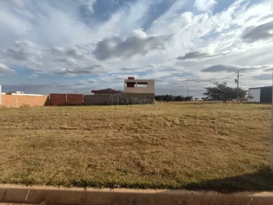 Lote/Terreno à venda, 200m² no Jardim Adalberto Frederico de Oliveira Roxo I, Araraquara
