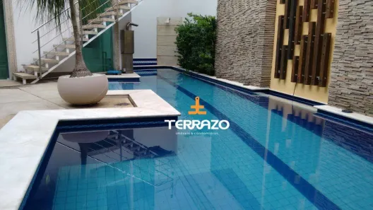 Casa com 4 Quartos à venda, 394m² no Jardim Amália, Volta Redonda