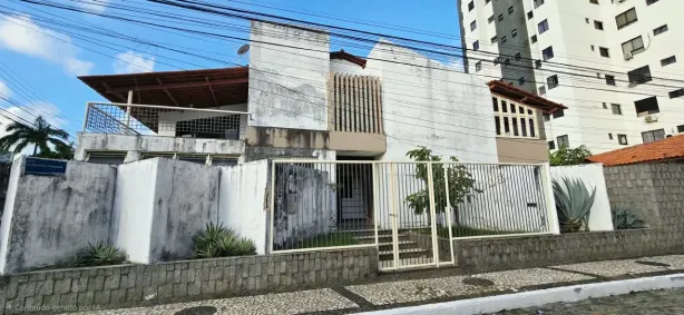 Casa com 4 Quartos à venda, 480m² no Treze de Julho, Aracaju