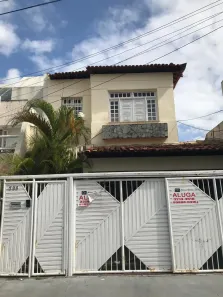 Casa com 4 Quartos para alugar, 146m² no São José, Aracaju