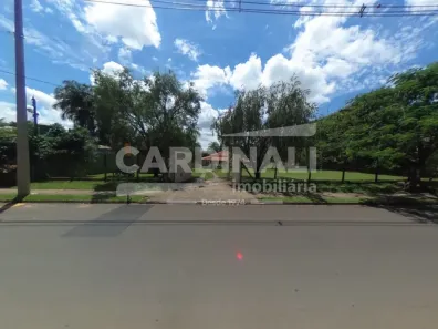 com 3 Quartos para alugar, 200m² no Jardim Tangará, São Carlos