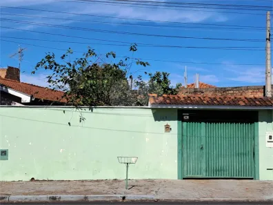 Casa com 3 Quartos à venda, 158m² no Vila Vieira (Vila Xavier), Araraquara