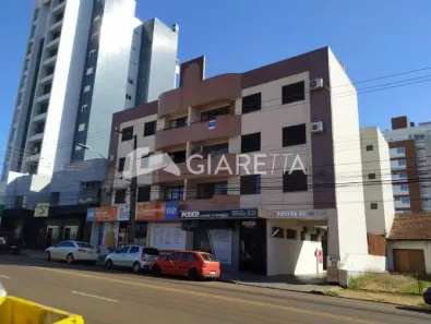 Apartamento com 2 Quartos para alugar, 86m² no Centro, Toledo