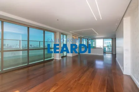 Cobertura com 4 Quartos à venda, 500m² no Aclimação, São Paulo