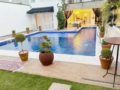 Sobrado com 4 Quartos para venda ou aluguel, 600m² no Vila Bertioga, São Paulo