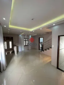 Sobrado com 3 Quartos para alugar, 167m² no Parque Oratório, Santo André