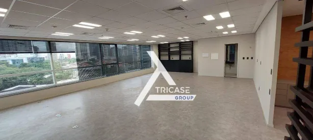 Sala Comercial para alugar, 200m² no Jardim das Acácias, São Paulo