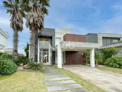Sobrado com 4 Quartos à venda, 260m² no XANGRI-LÁ, Xangri-lá